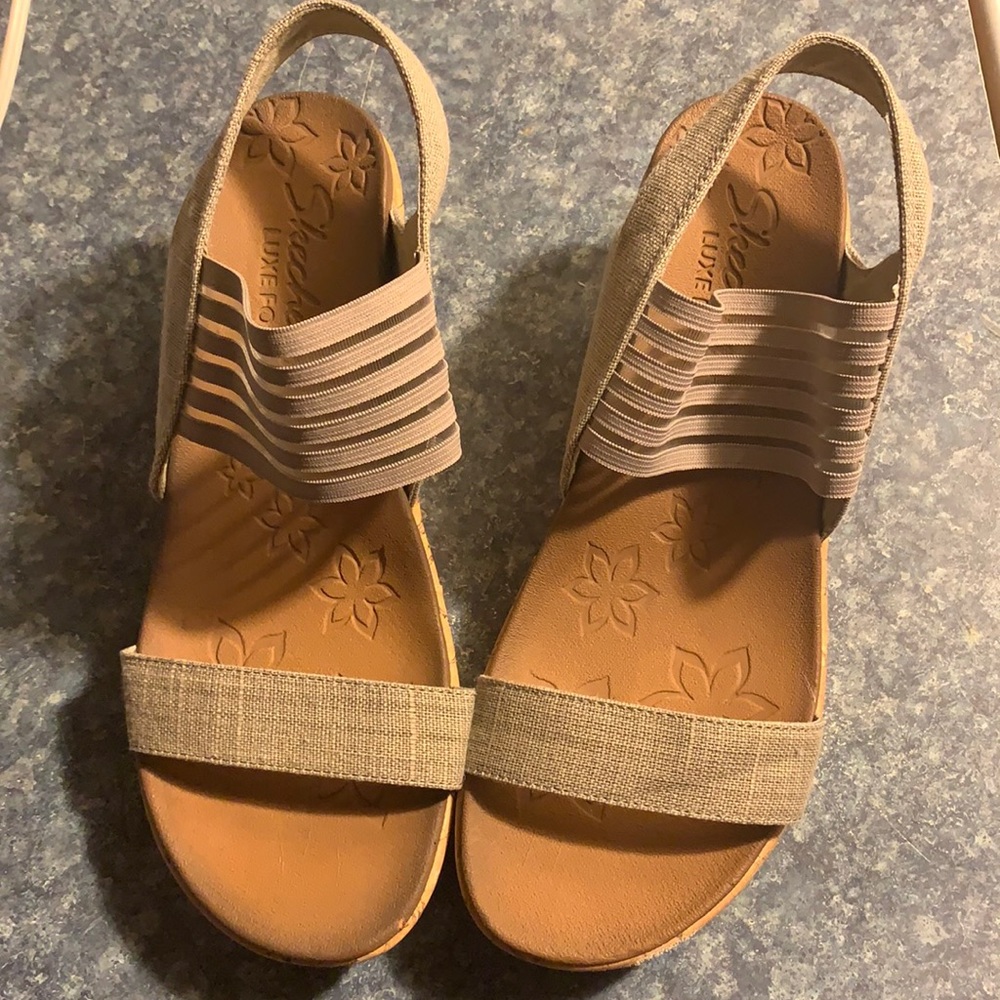 Skechers luxe foam wedges Brown/ Taupe